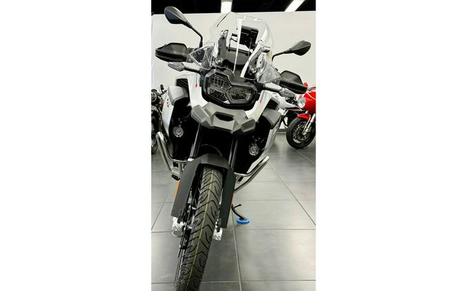 2024 BMW F 900 GS Adventure