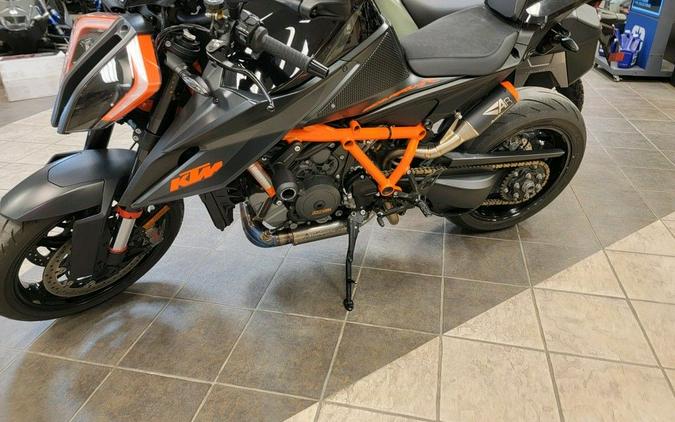 2020 KTM 1290 Super Duke R