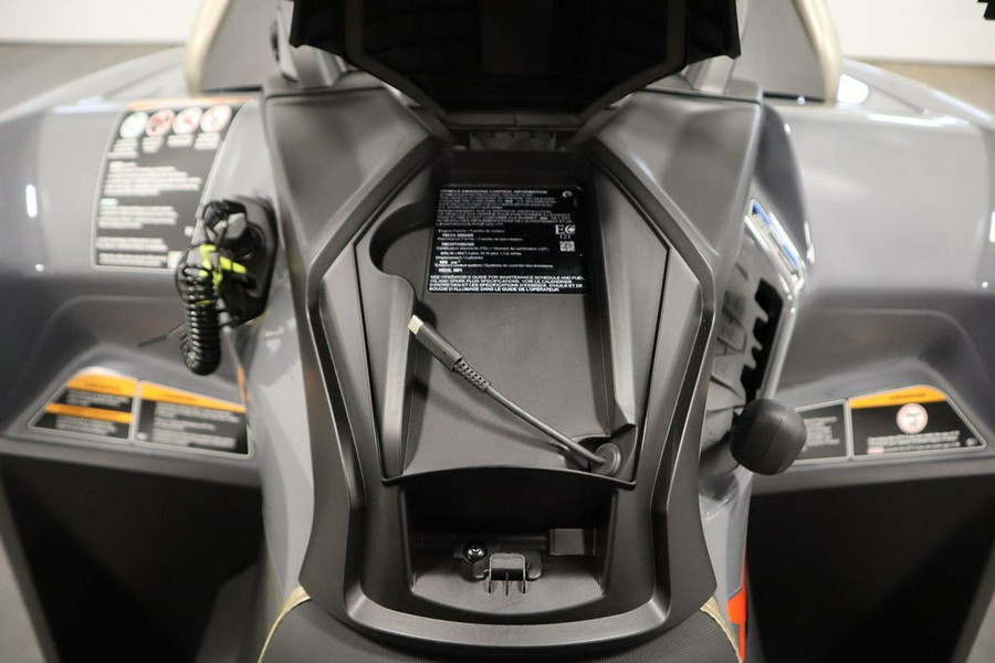 2026 Can-Am® Outlander X mr 1000R Granite Grey