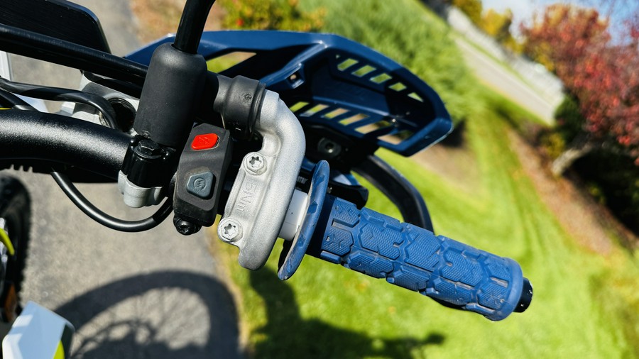 2025 Husqvarna Motorcycles FE 350s