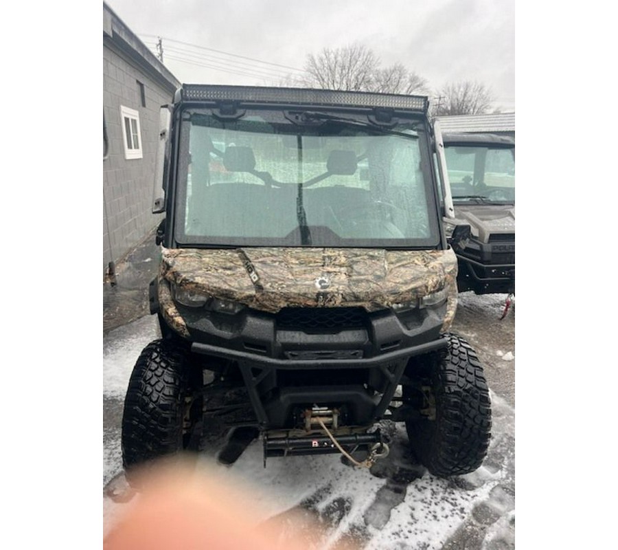 2019 Can-Am® Defender XT™ HD10 Mossy Oak Break-Up Country Camo