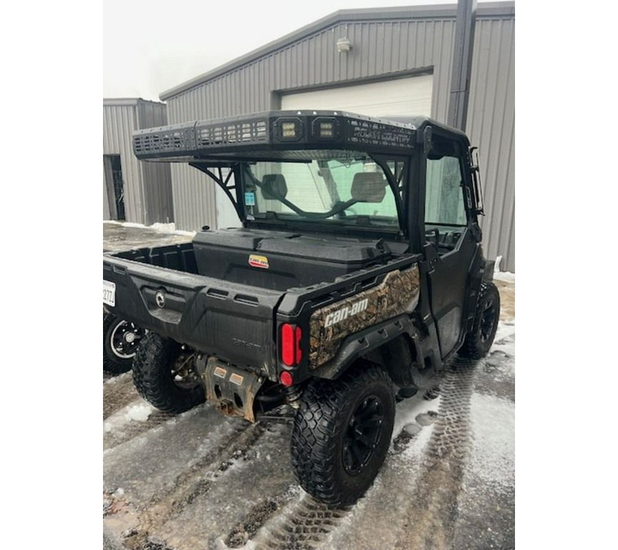 2019 Can-Am® Defender XT™ HD10 Mossy Oak Break-Up Country Camo