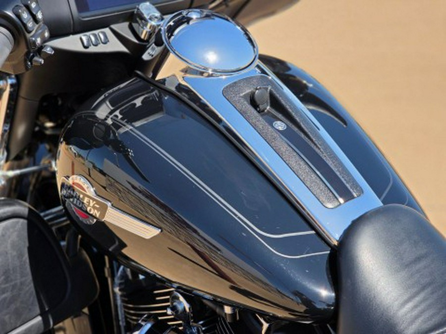 2023 Harley-Davidson Tri Glide® Ultra