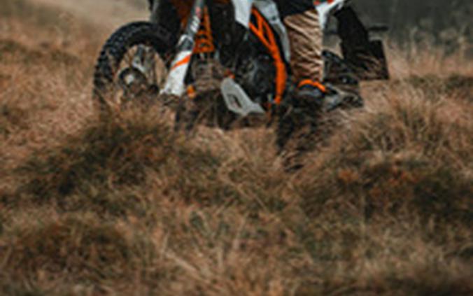 2026 KTM Adventure 390 R