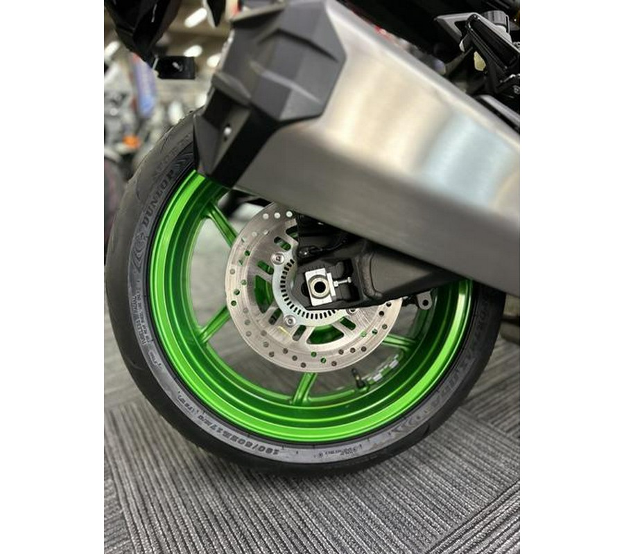 2026 Kawasaki Z1100 SE ABS
