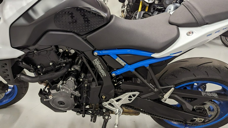 2023 Suzuki GSX8S