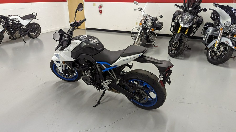 2023 Suzuki GSX8S