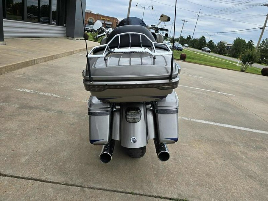 2017 Harley-Davidson® FLHTKSE - CVO™ Limited