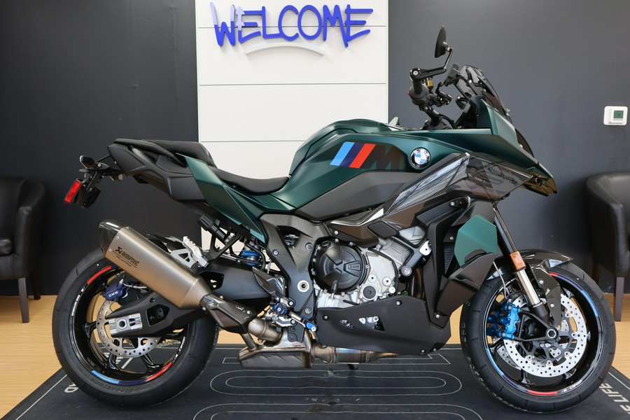 2026 BMW M 1000 XR