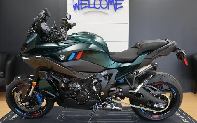 2026 BMW M 1000 XR