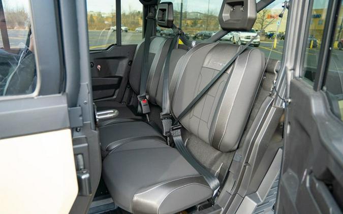 2026 Can-Am Defender MAX Limited HD11 Desert Tan & Carbon Blac