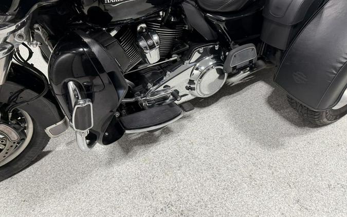 2018 Harley-Davidson Trike FLHTCUTG - Tri Glide Ultra