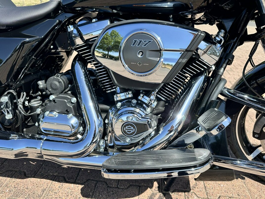 FLTRX 2024 Road Glide®