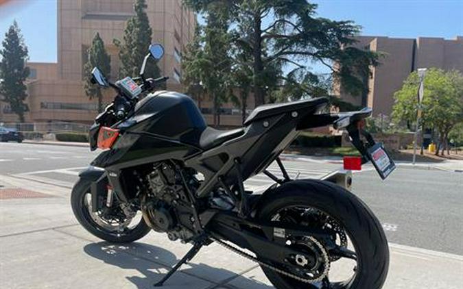 2024 KTM 990 Duke