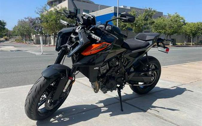 2024 KTM 990 Duke