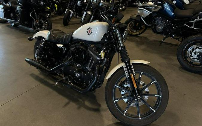 2022 Harley-Davidson Iron 883 Review [Air-Cooled Sportster]