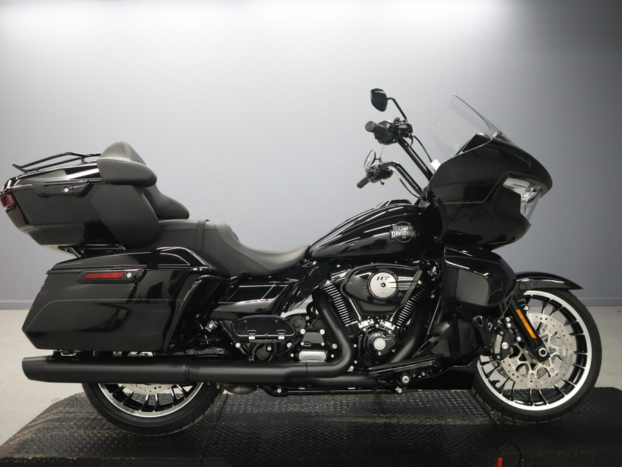 2026 Harley-Davidson Road Glide Limited FLTRXL