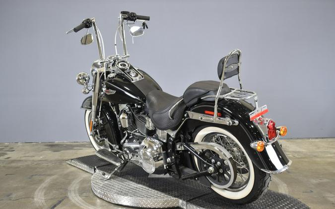 2015 Harley-Davidson Softail Deluxe Vivid Black