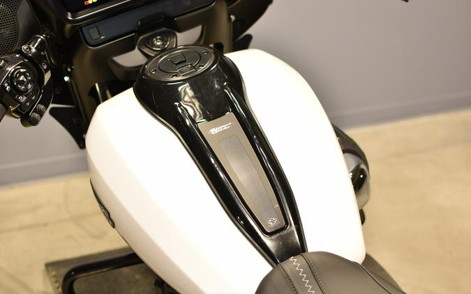 2024 Harley-Davidson Street Glide FLHX