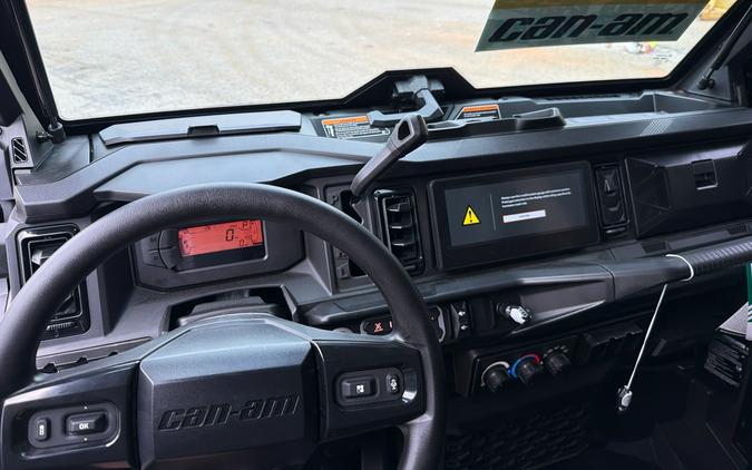 2026 Can-Am Defender Limited HD11