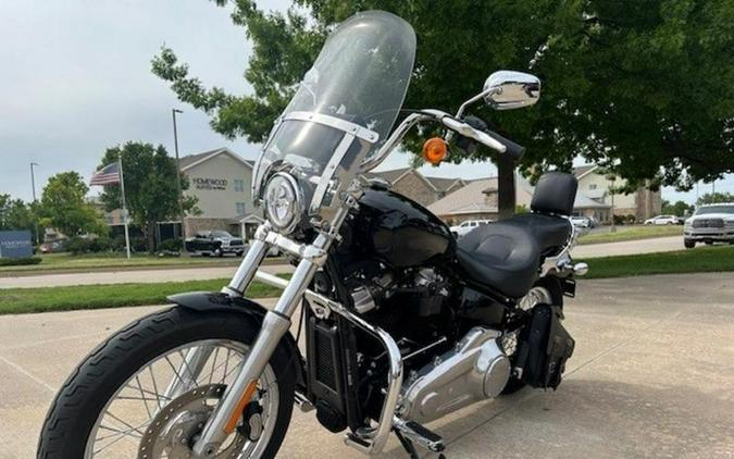 2020 Harley-Davidson Softail Standard Review (11 Fast Facts)