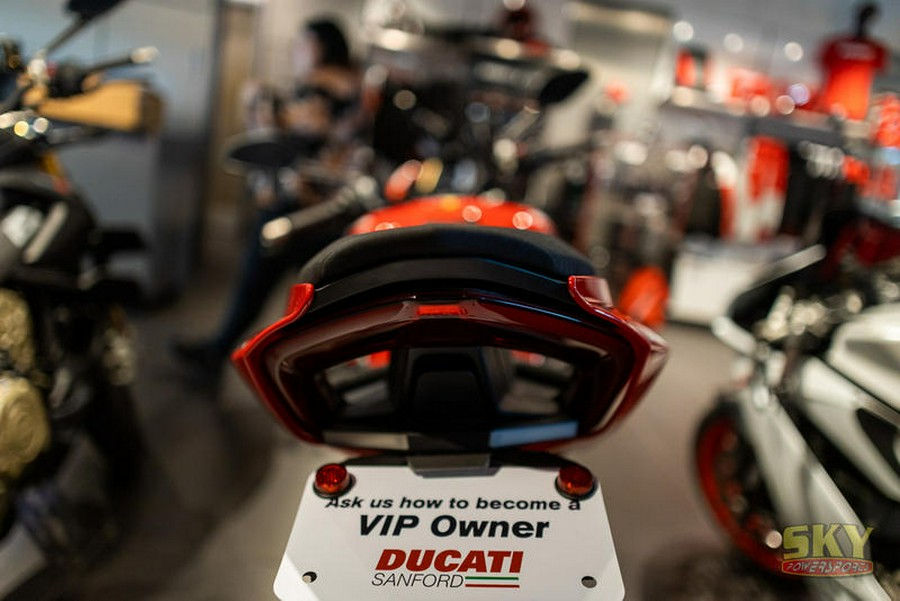 2020 Ducati Streetfighter V4 S Ducati Red