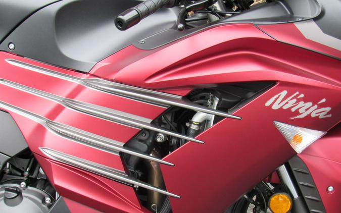 2025 Kawasaki Ninja ZX-14R ABS