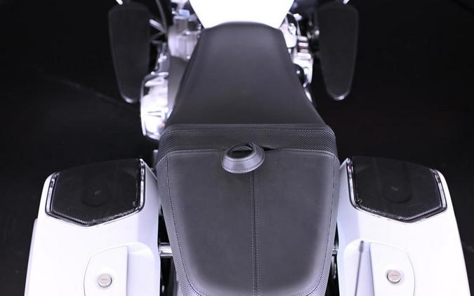 2024 Indian Motorcycle® Challenger® Limited with PowerBand Audio Package Ghost White Metallic