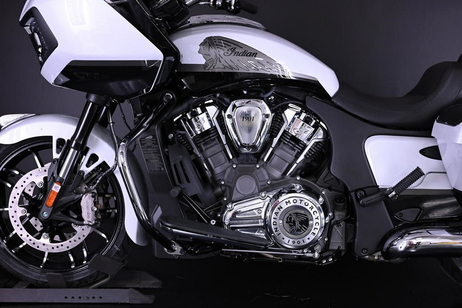 2024 Indian Motorcycle® Challenger® Limited with PowerBand Audio Package Ghost White Metallic