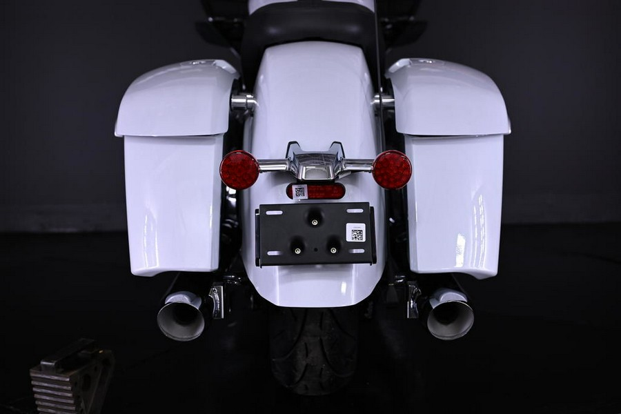 2024 Indian Motorcycle® Challenger® Limited with PowerBand Audio Package Ghost White Metallic