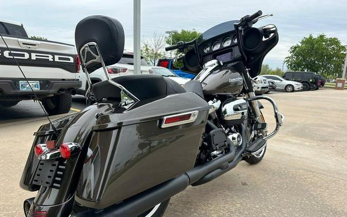 2021 Harley-Davidson® FLHX - Street Glide®