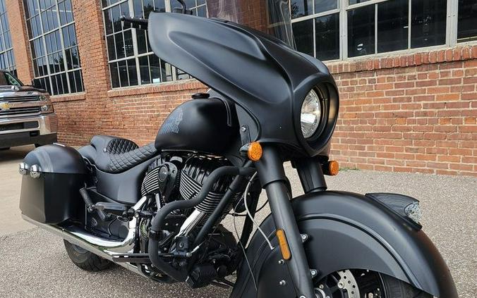 2019 Indian Motorcycle® Chief Dark Horse® Thunder Black Smoke