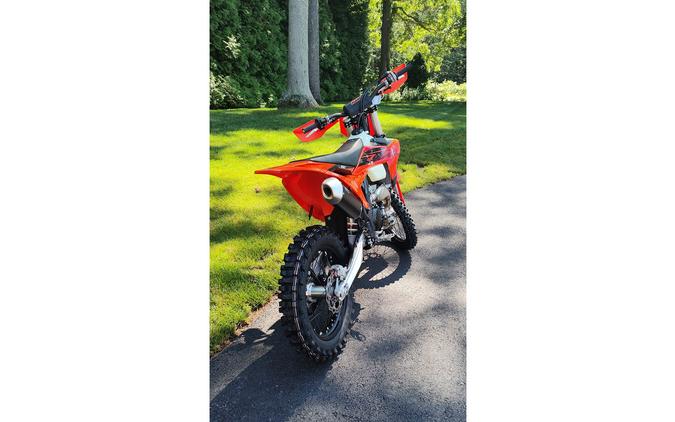 2027 250 XC-F - KTM