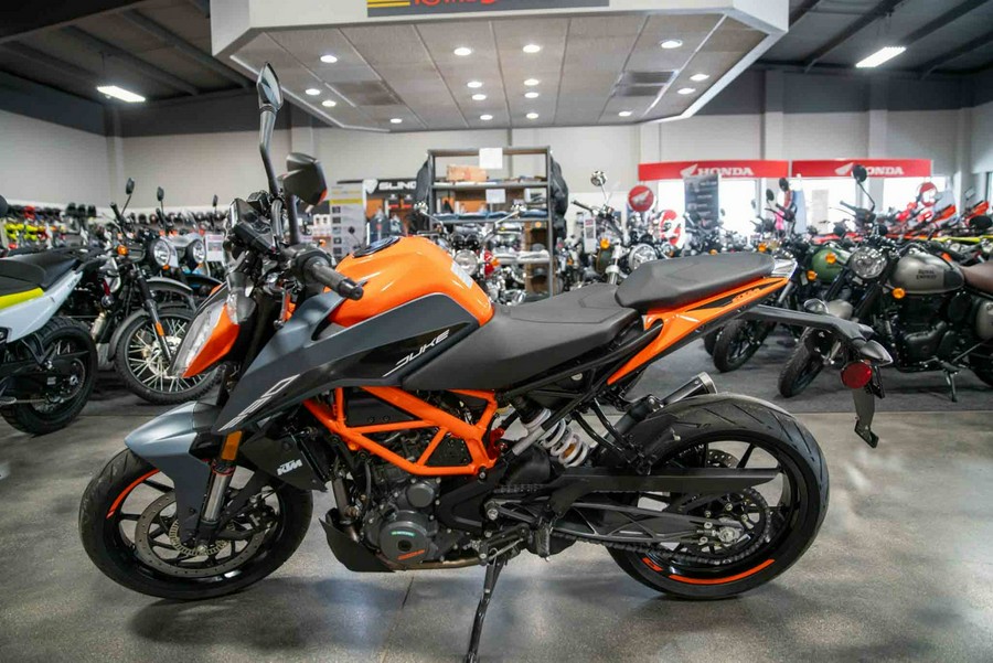 2023 KTM 390 Duke