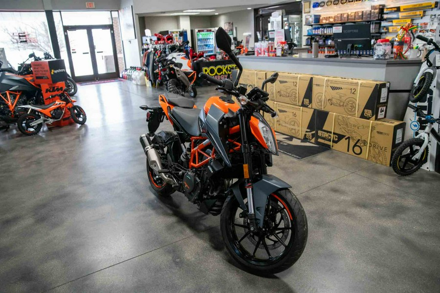 2023 KTM 390 Duke