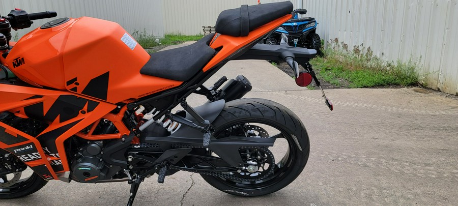 2023 KTM RC 390