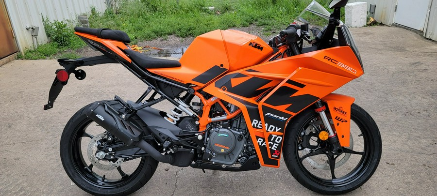 2023 KTM RC 390