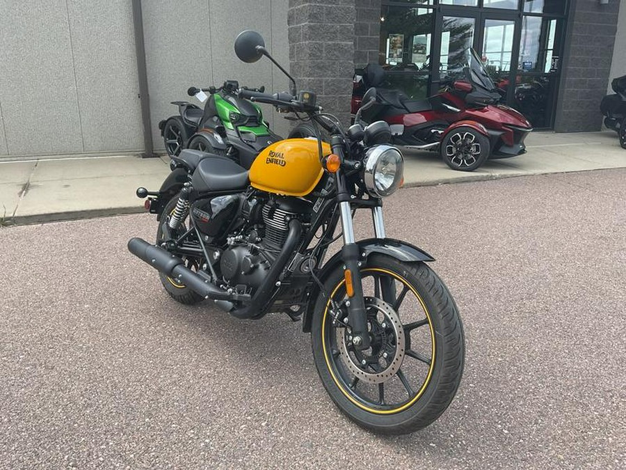 2022 Royal Enfield Meteor Fireball Yellow