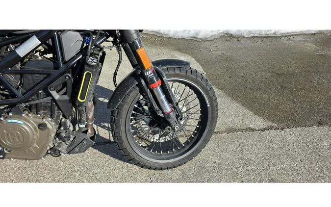 2023 Husqvarna Motorcycles SVARTPILEN 401