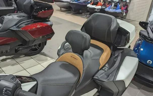 New 2024 CAN-AM SPYDER RT SEATOSKY VEGAS WHITE SATIN