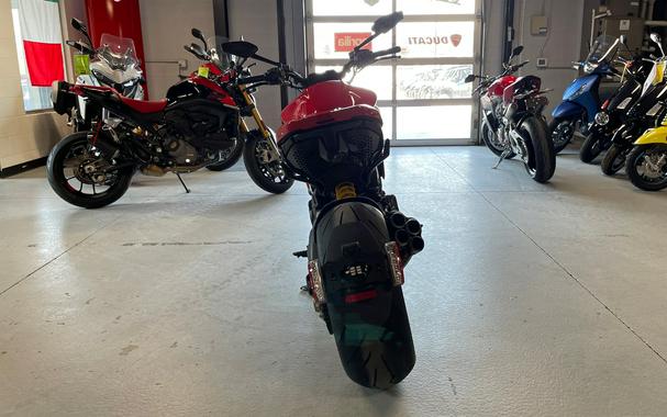 2025 Ducati Diavel V4 - DEMO