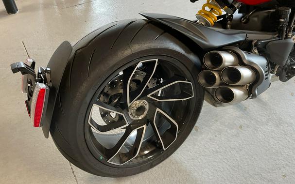 2025 Ducati Diavel V4 - DEMO