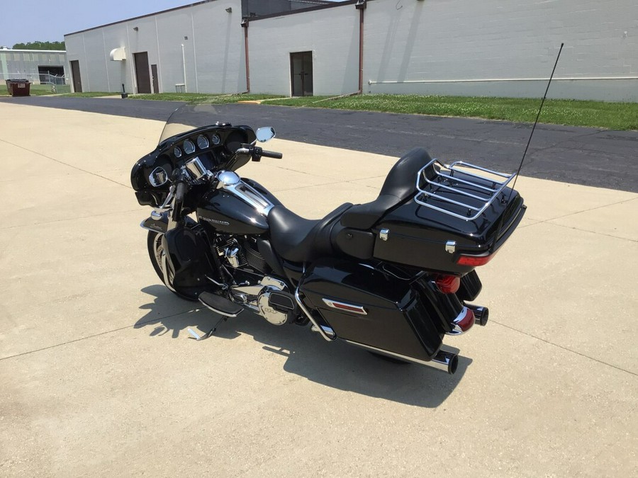 2019 FLHTK Ultra Limited