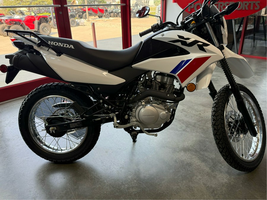 2025 Honda XR150L