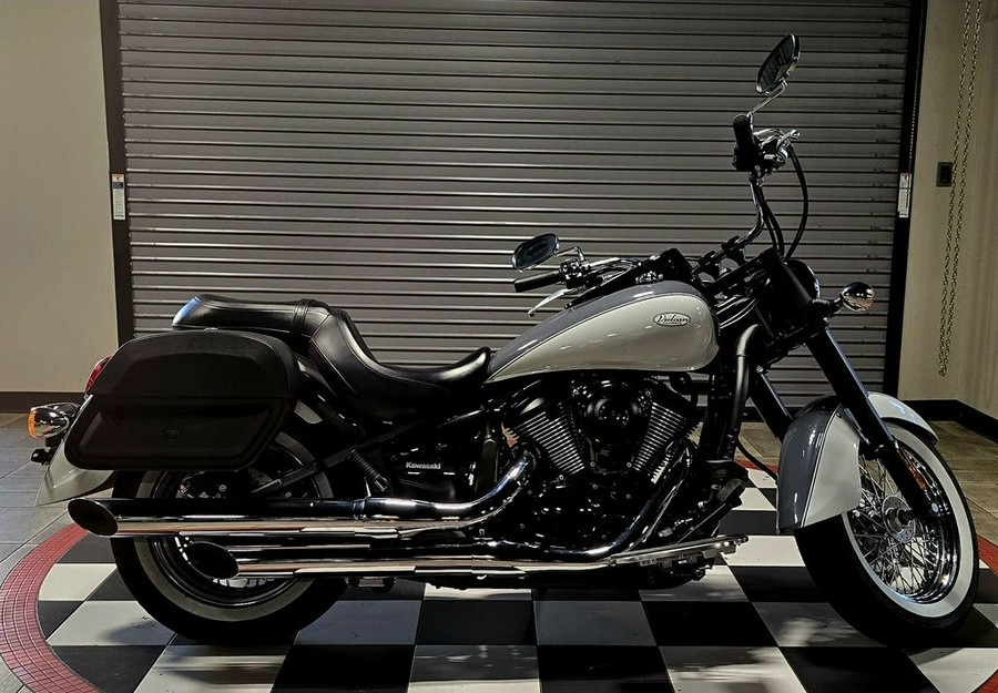 2024 Kawasaki Vulcan® 900 Classic
