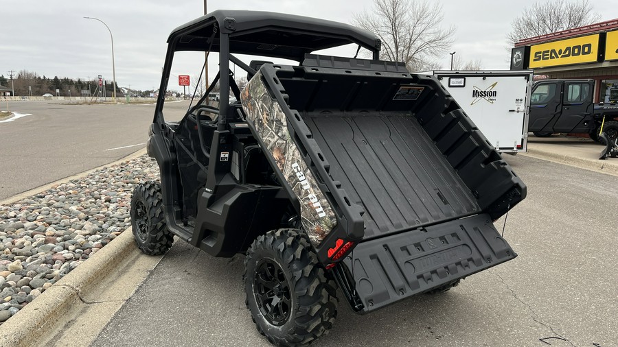 2024 Can-Am™ Defender XT HD10