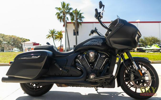 2020 Indian Motorcycle CHALLENGER DARK HORSE THNDR BLK SMK 49ST Dark Horse