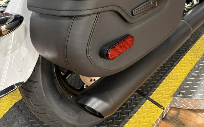 2025 Harley-Davidson® Heritage Classic WHITE ONYX PRL BO