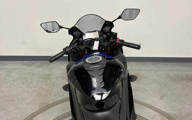 2021 Yamaha YZF-R3 Monster Energy