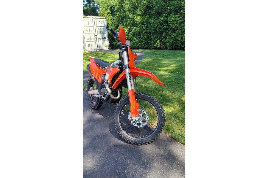 2027 350 XC-F - KTM